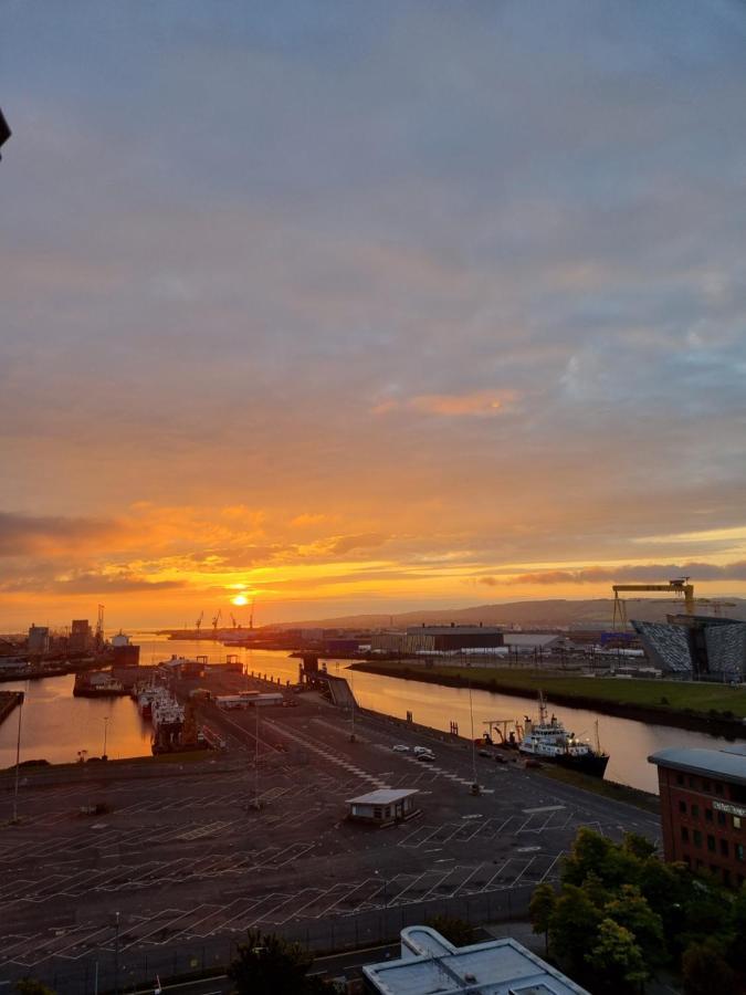 Sailortown Stays - 4 Star Luxury Apartment Belfast Exterior photo