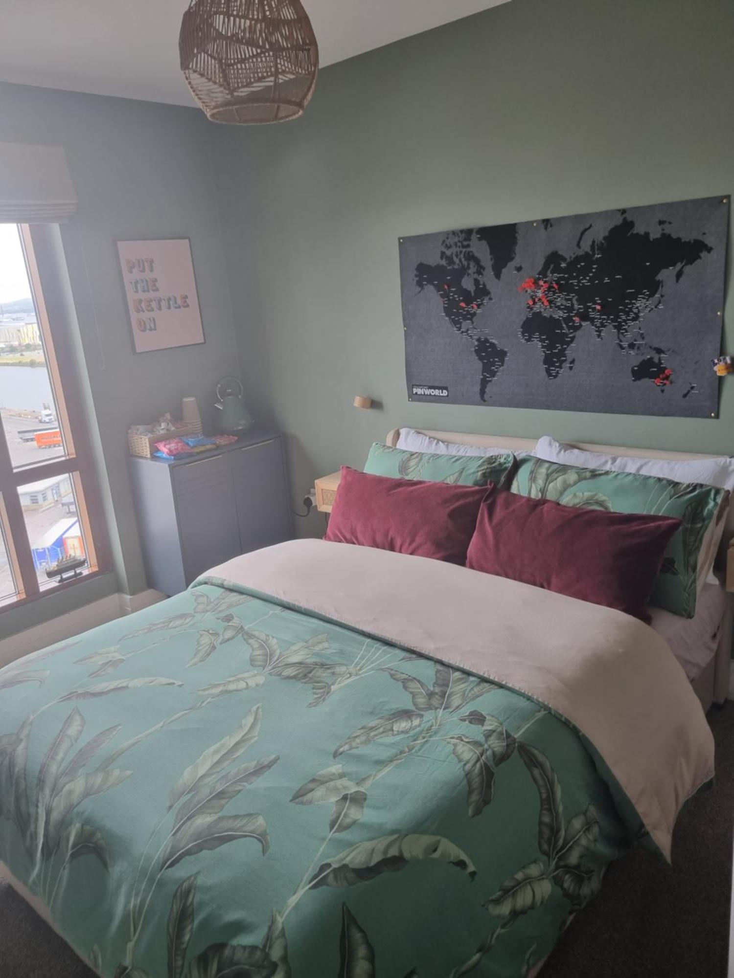 Sailortown Stays - 4 Star Luxury Apartment Belfast Room photo