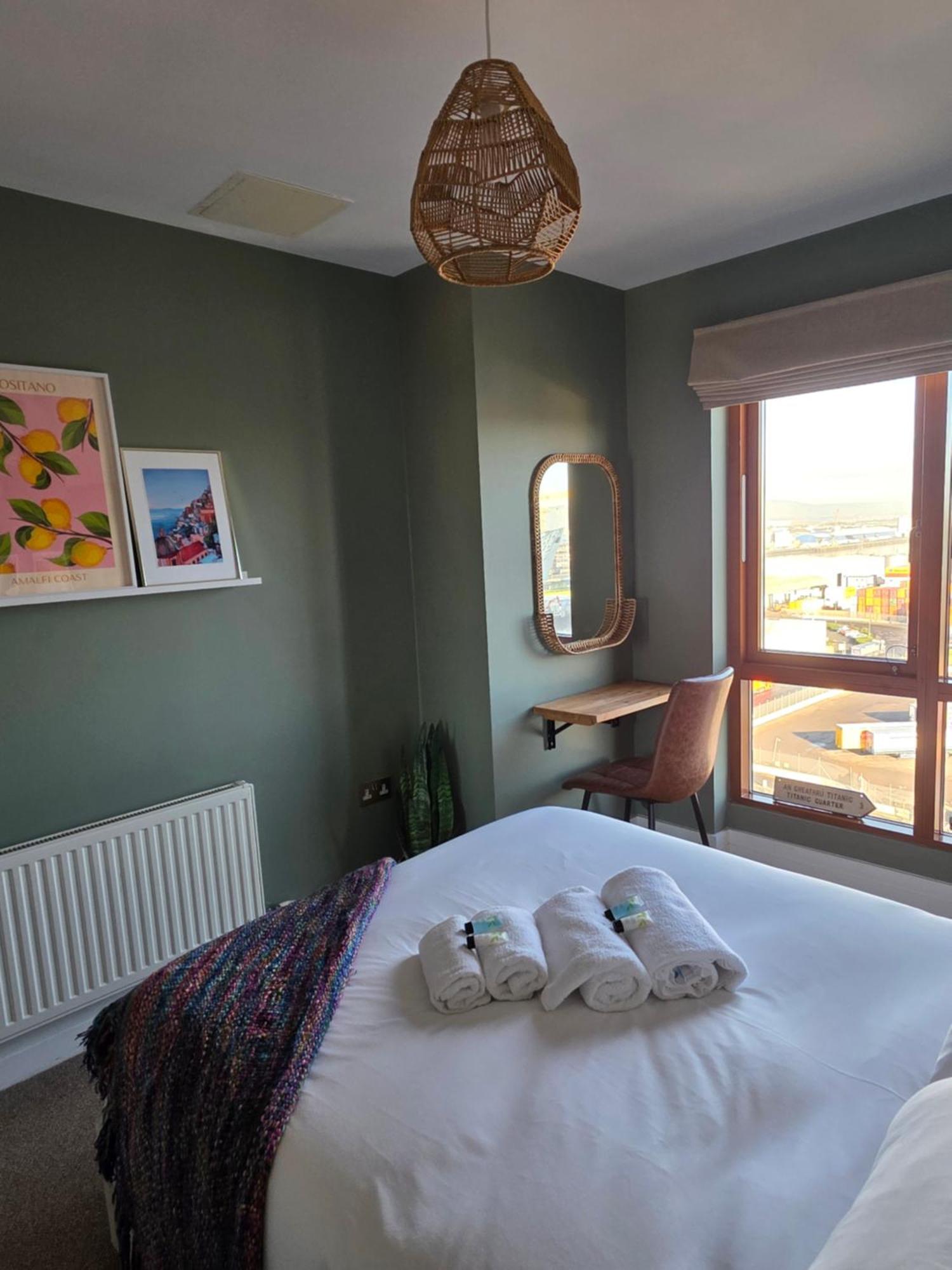 Sailortown Stays - 4 Star Luxury Apartment Belfast Exterior photo